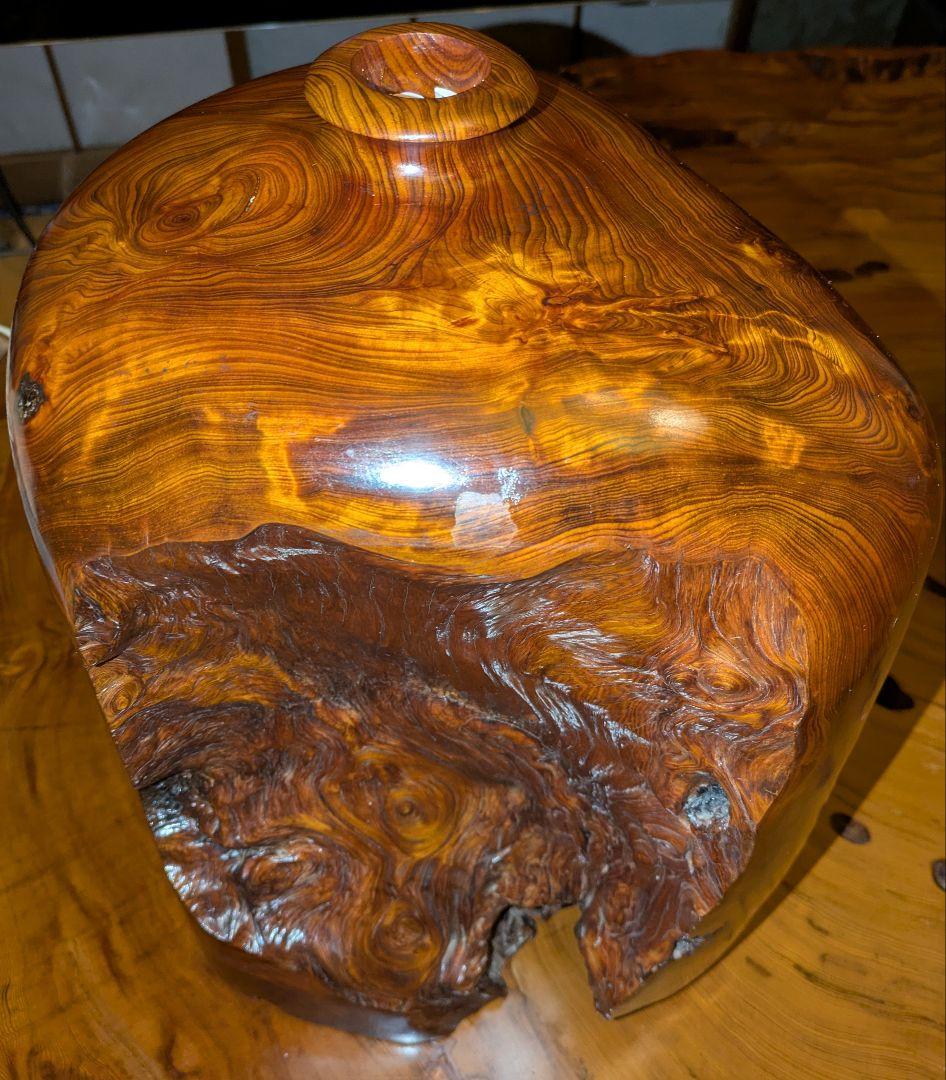 屋久杉　飾り壺