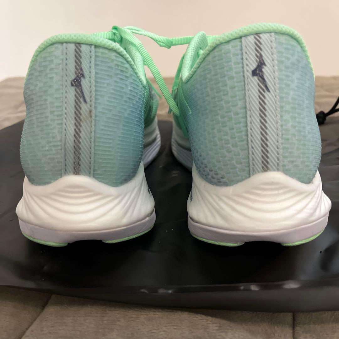 週末お値下げ美品ミズノWAVE REBELLION FLASH2 28㎝