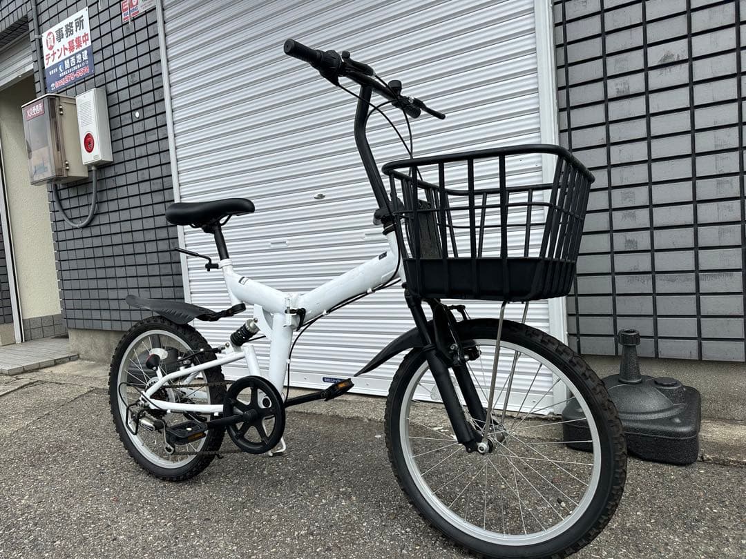 【週末限定1000円OFF】20インチ 折りたたみ 使用頻度浅い　中古