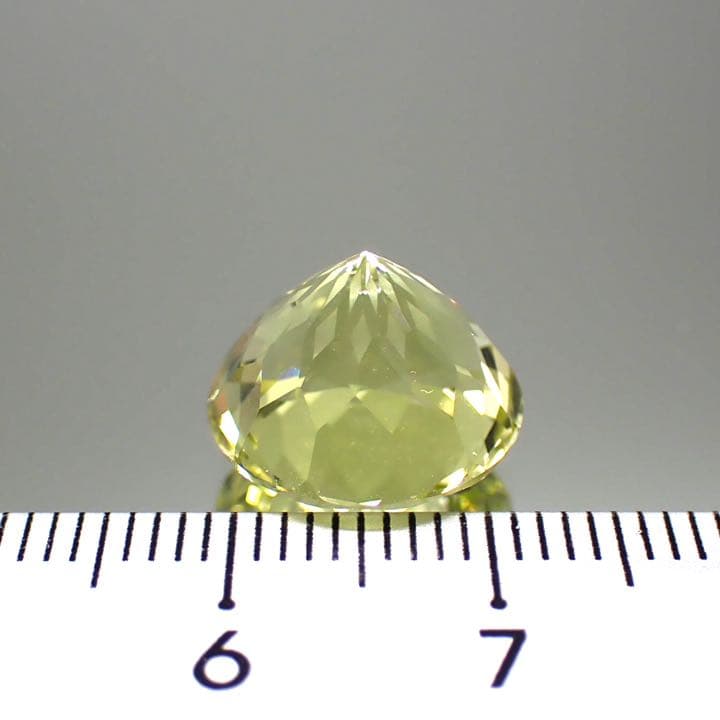 【ブラジル産】特殊カットレモンクォーツ