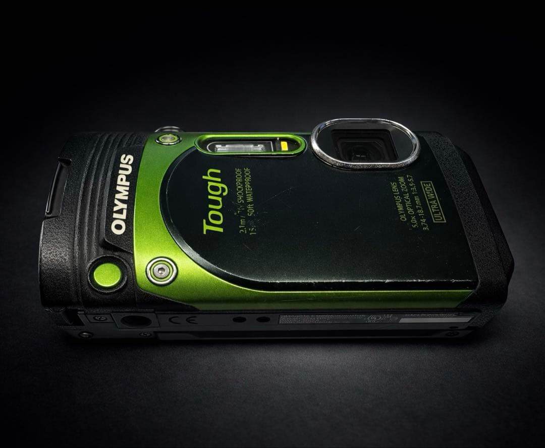 OLYMPUS Tough デジタルカメラ グリーン