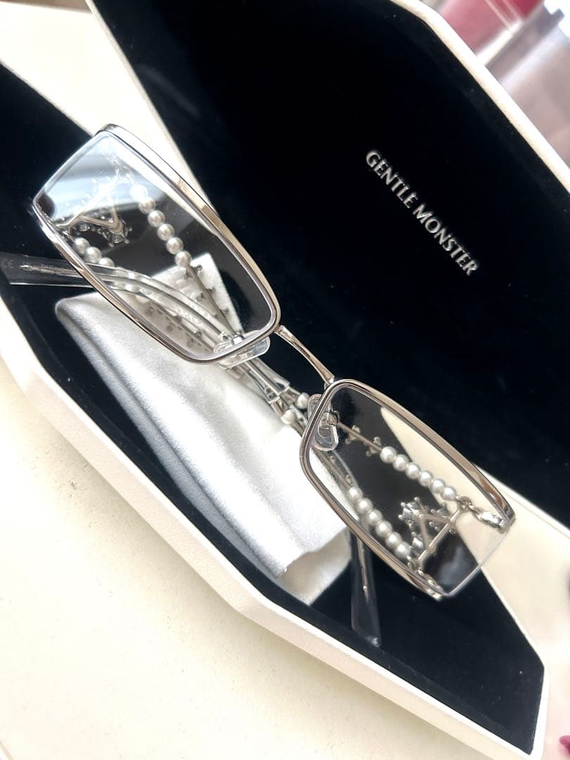 小物 GENTLE MONSTER Kiira02