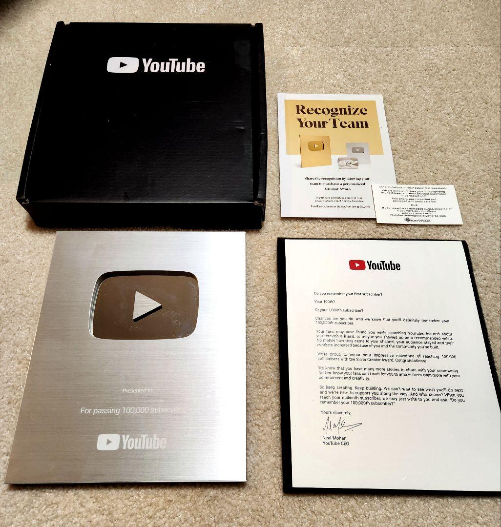 【本物】YouTube銀の盾+メタリック版の銀の賞状