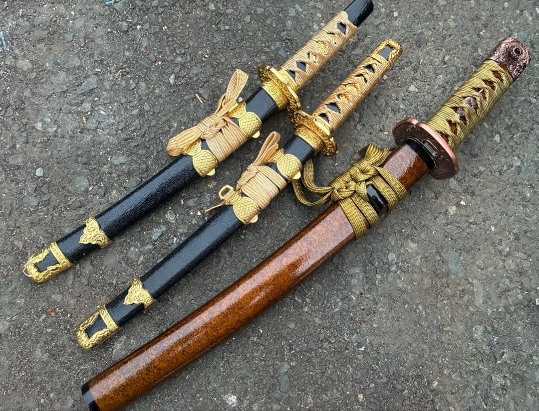 模造刀 太刀造り 金茶柄