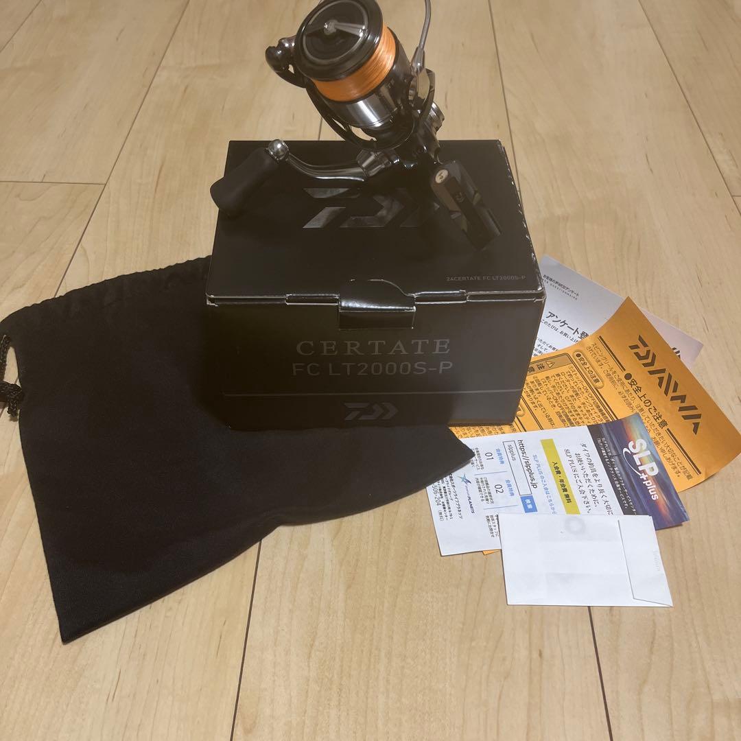 24セルテートFC LT2000S-P スピニングリール