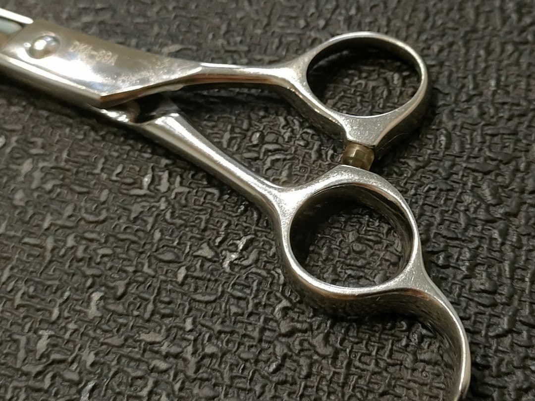 【 DOGWELL トリミングシザー DKA-69A 】