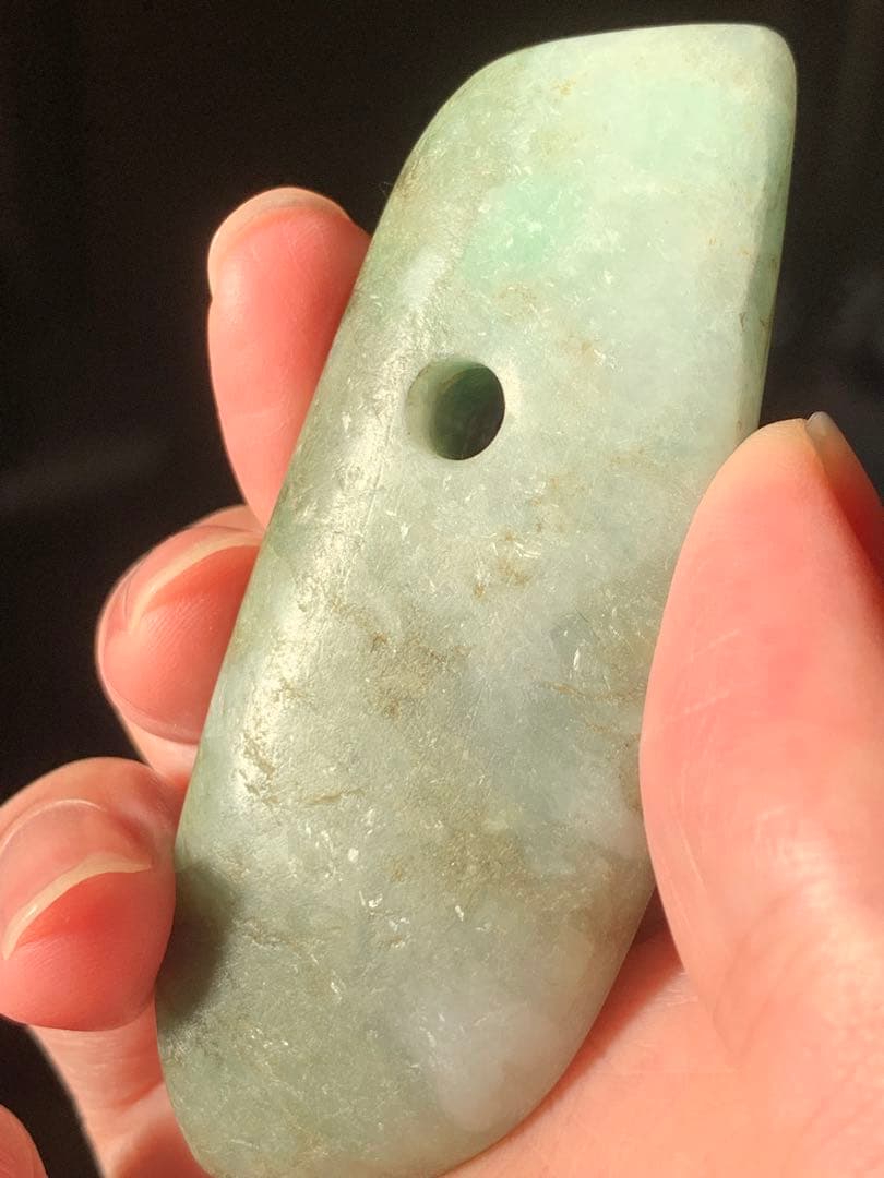 縄文時代後期　出土品　糸魚川翡翠大珠　石器　土器　化石　根付　勾玉　古墳期