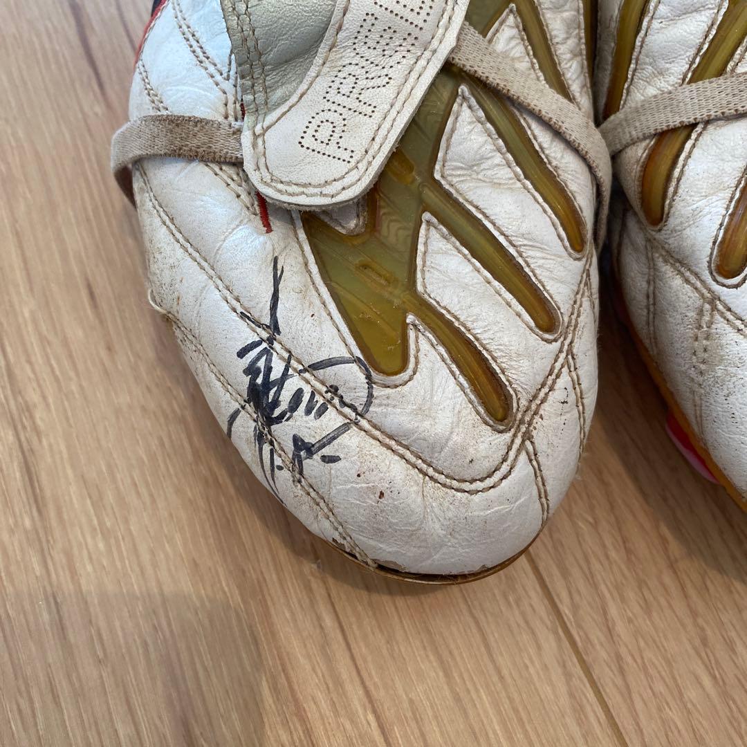 【直筆サイン入り】サンフレッチェ広島　森﨑和幸　実使用　スパイク