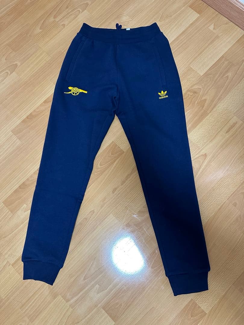 入手困難品　Arsenal スウェットM