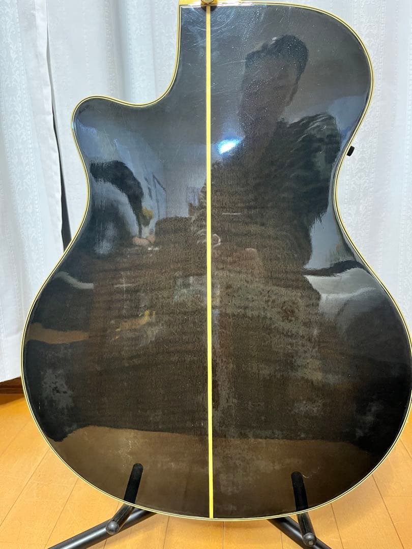 Yamaha APX 20Sエレクトリックアコースティックギター(Hケース付き)