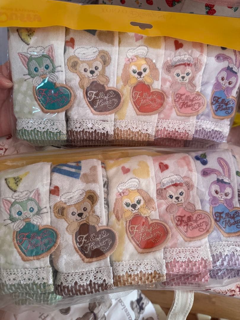 ダッフィーフレンズ　ハンカチ