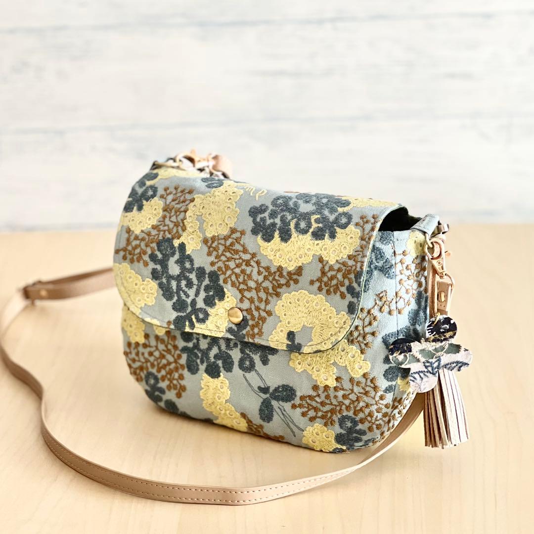 ⭐︎ミナペルホネン コロンとしたショルダーバッグMB602-092