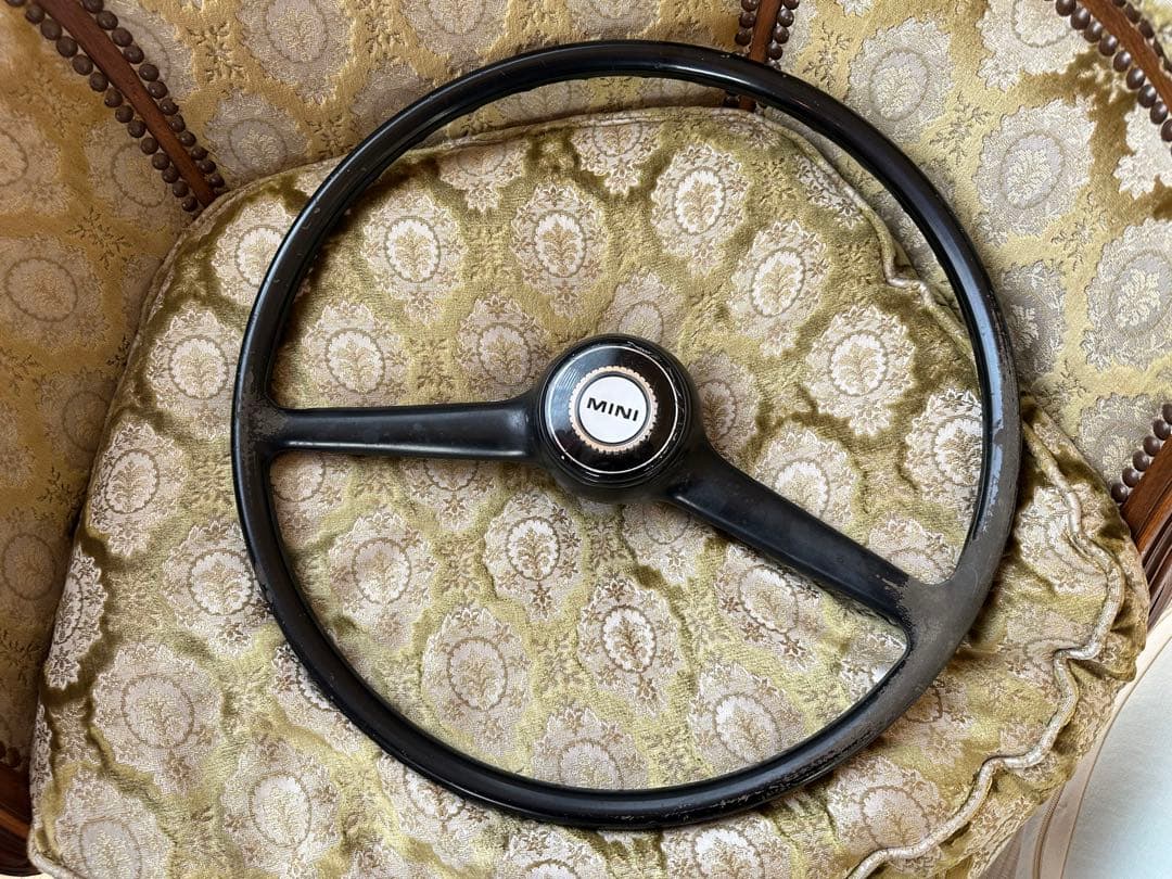 最終値下げMINI マークⅢ？　ステアリングホイール