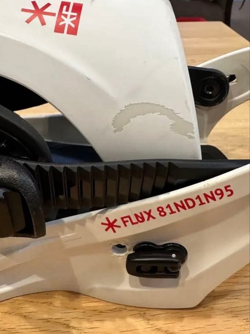 FLUX XF スノーボードビンディング ホワイト