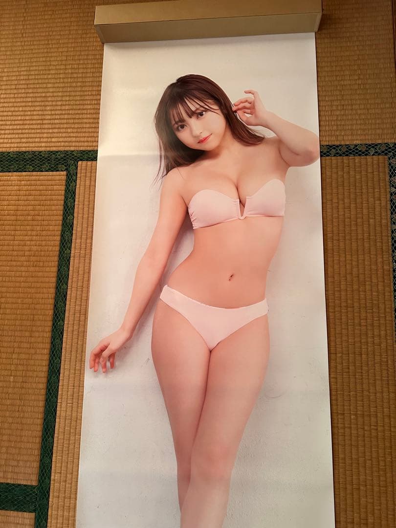 ぴーや 十味、MEGUMI、新谷姫加、藤乃あおいの等身大、特大ポスター