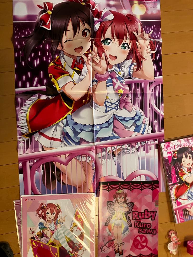 黒澤ルビィ グッズセット 缶バッジやポスター 、アクスタ等のセット