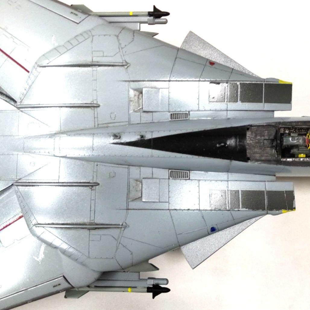【完成品】 F-14B トムキャット ジョリー ロジャーズ 1/72