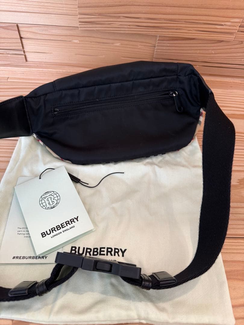 kwBURBERRY ボディバッグ・ウエストポーチ　ショルダーバッグ