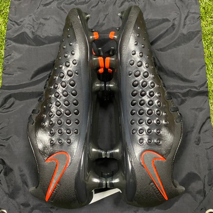 NIKE Magista Opus Ⅱ FG 26cm