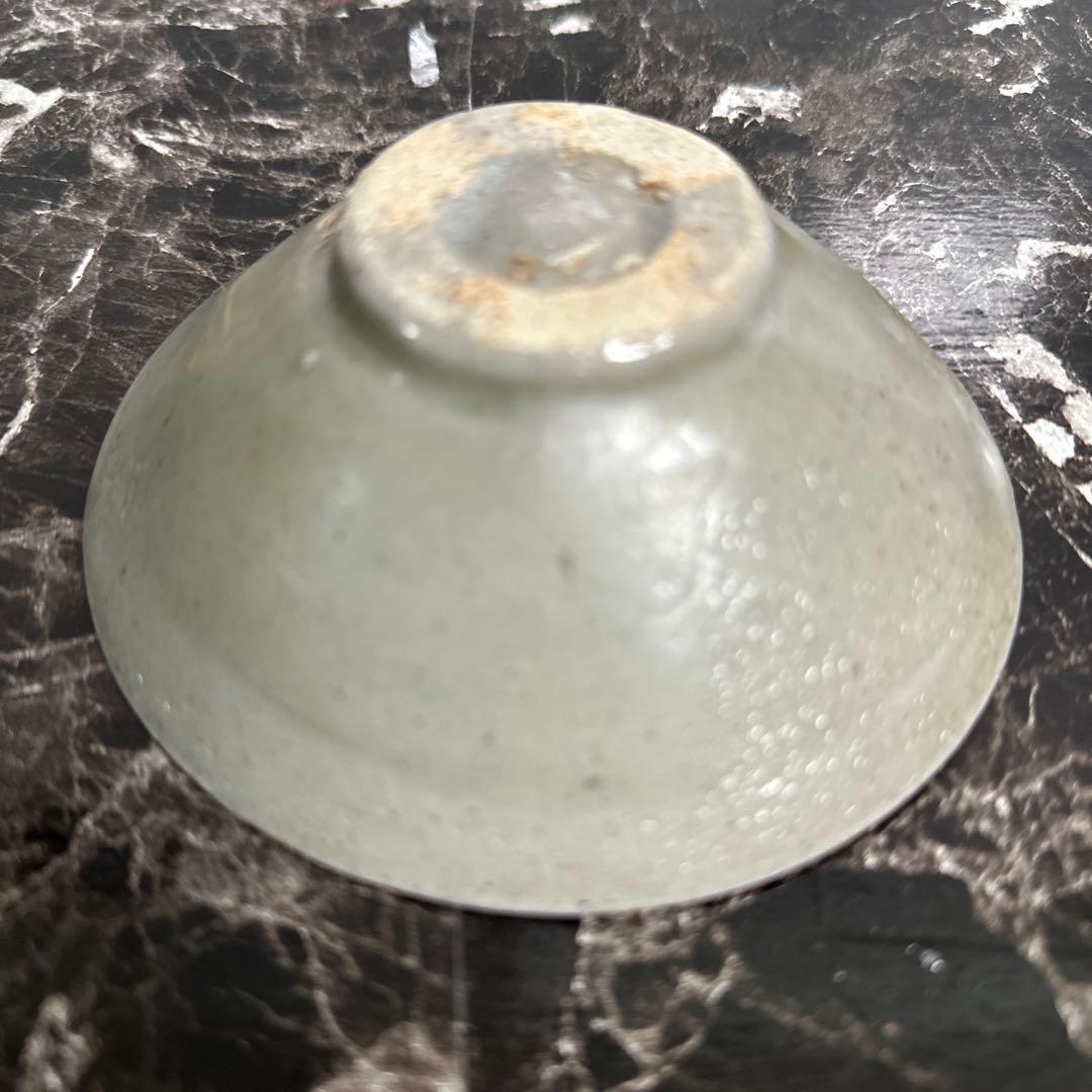 高麗青瓷、茶碗。　　無傷、箱。