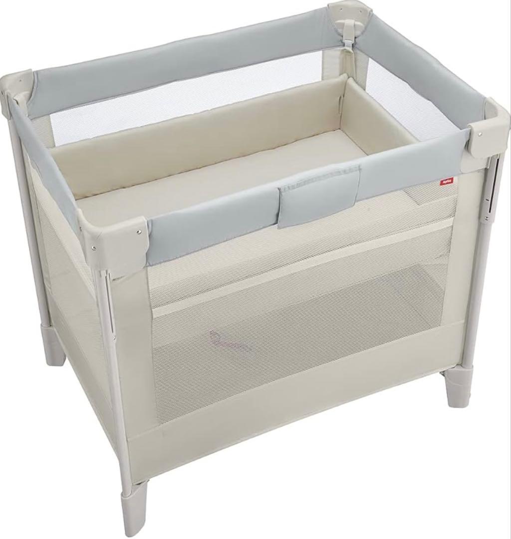 アップリカ　ココネルエアープラス　ホワイトグレー