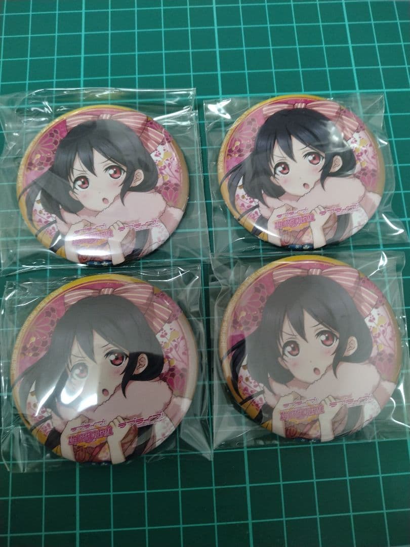 矢澤にこ　缶バッジ　晴れ着　お正月