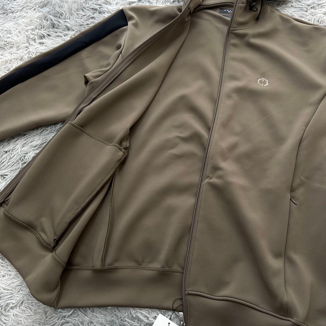 きよみ専用新品　クロノスブラック　セットアップ　パーカー　パンツ　カーキ