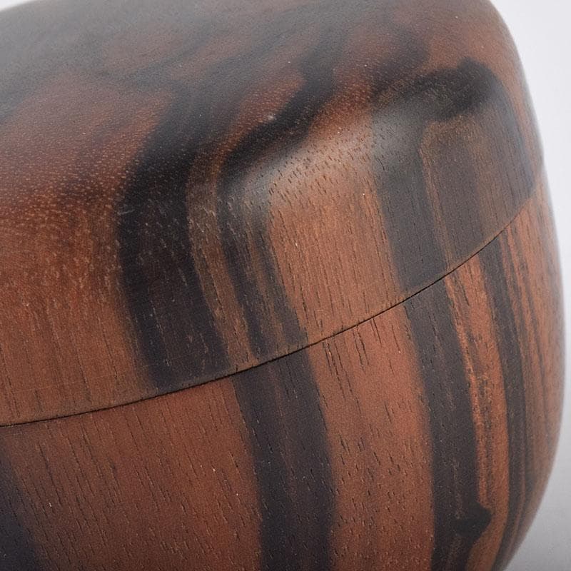 茶道具　天然木　黒柿製　無垢彫　綺麗な木目の棗　V　R8964