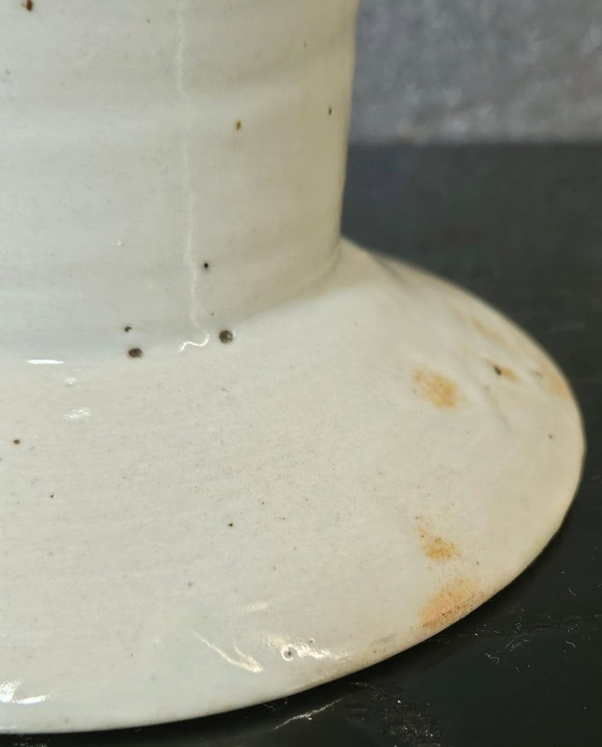 朝鮮古美術　朝鮮古陶磁器　古玩　李朝白磁　堅手　高付皿　台皿　祭器　仏教美術