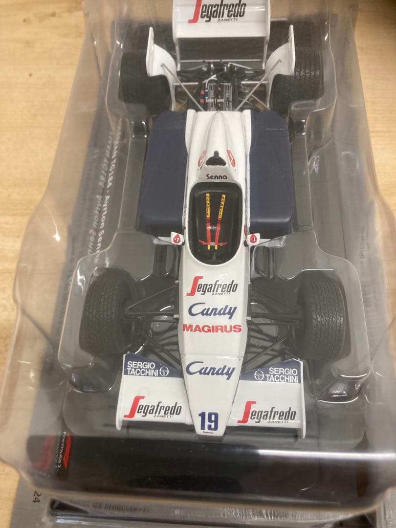 F1ミニカー1/18.1/24 3台セット