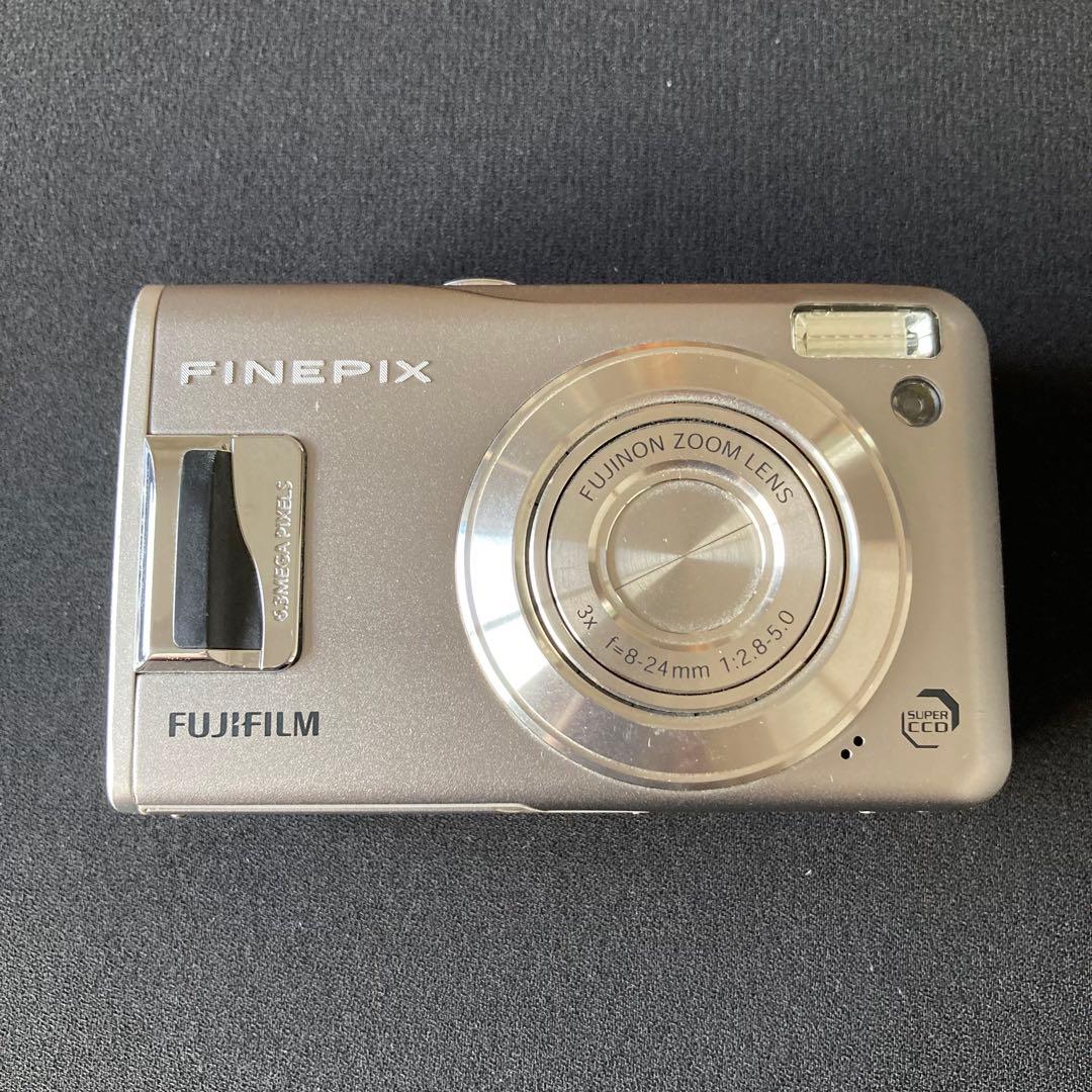 【美品】FUJIFILM finepix F31fd CCDセンサー コンデジ