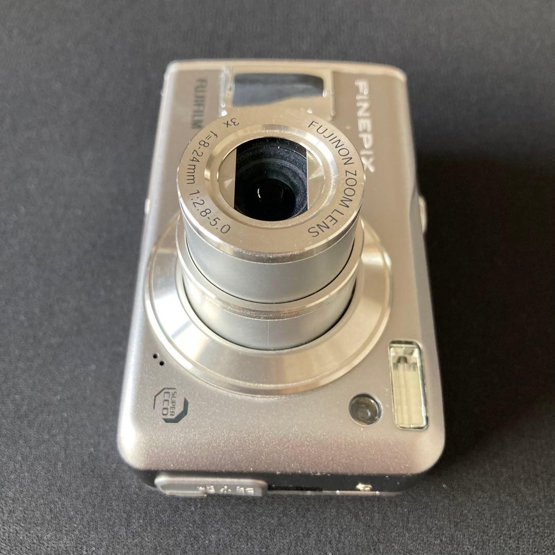 【美品】FUJIFILM finepix F31fd CCDセンサー コンデジ