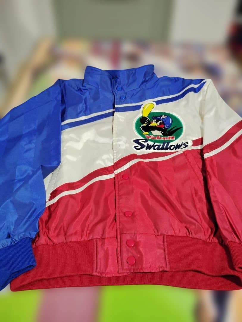 狼*様 ヤクルトスワローズ　実使用グランドコート　サイズO　DESCENTE