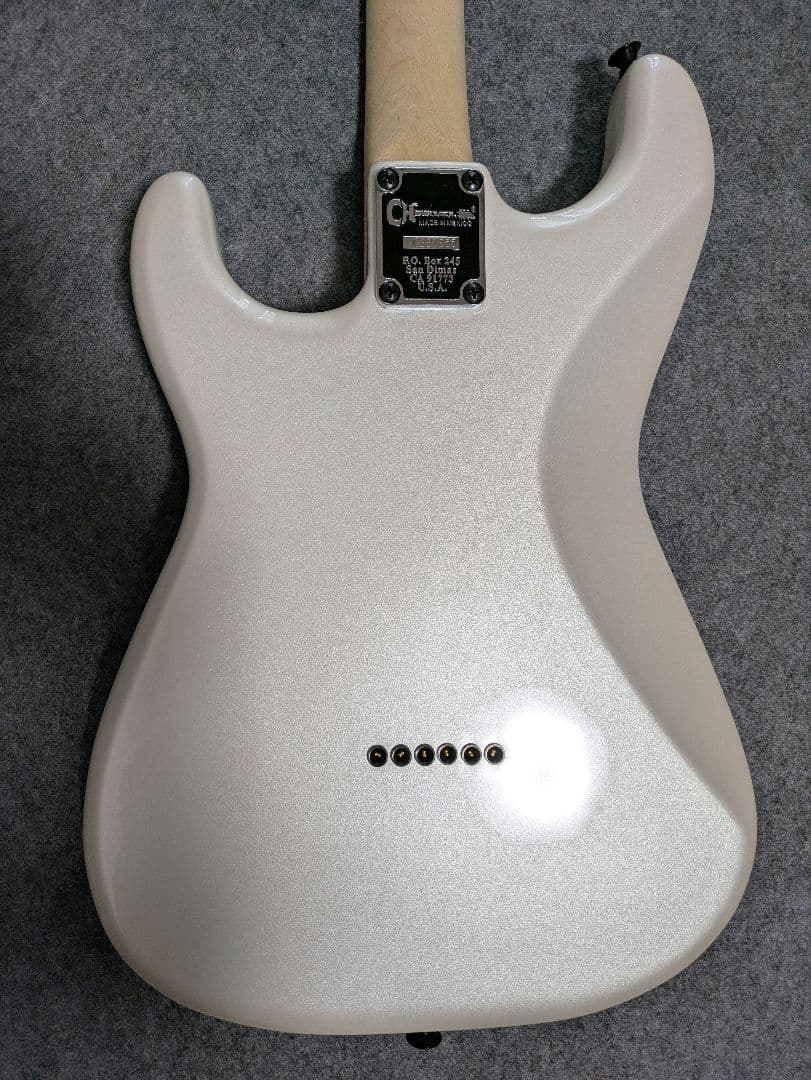 ギター Charvel Jake E Lee Signature Pro-Mod