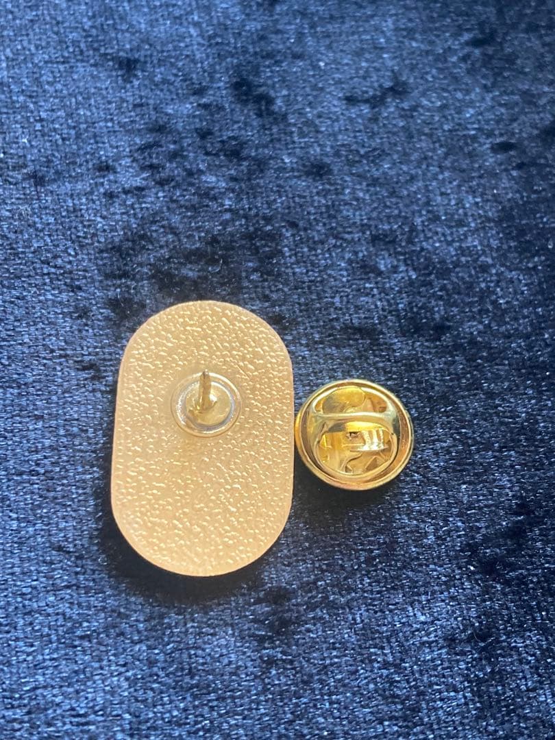 IYK　パリオリンピック　ピンバッジ