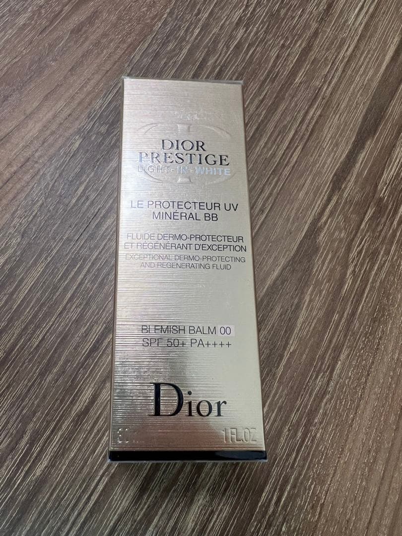 ディオール プレステージ ホワイト ル プロテクターUV ミネラル BB 00