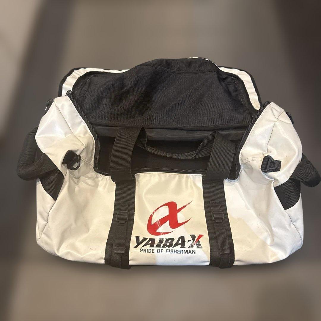 YABAX ヤイバ　ボストンバッグ ホワイト/ブラック