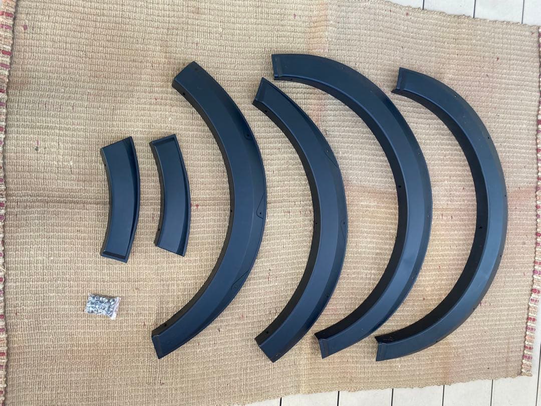 キャラバンNV350 フェンダー