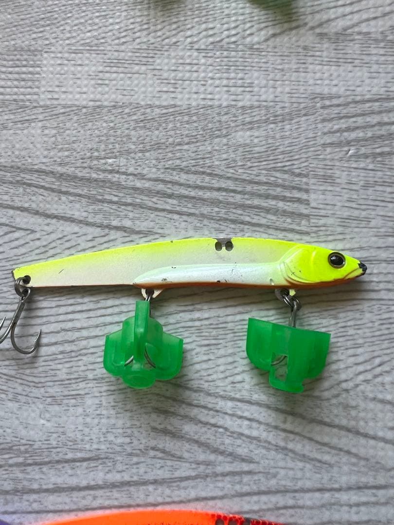 中古　ルアーセット　20セットケース付き