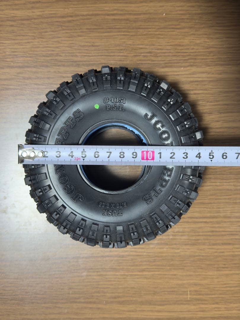 Axial SCX10 JCONCEPTS Tusk 2.2タイヤ