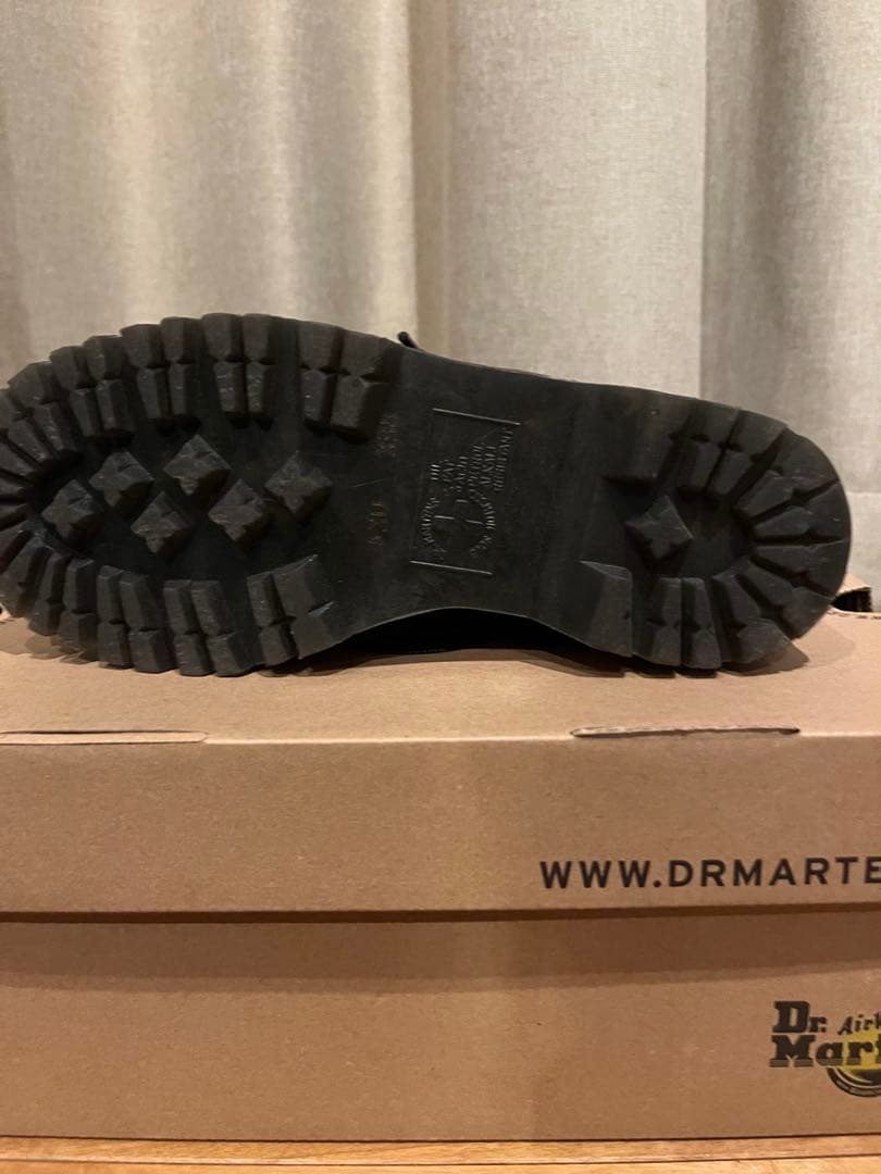 あいら Dr. Martens 厚底ブラックブーツ JADON UK4