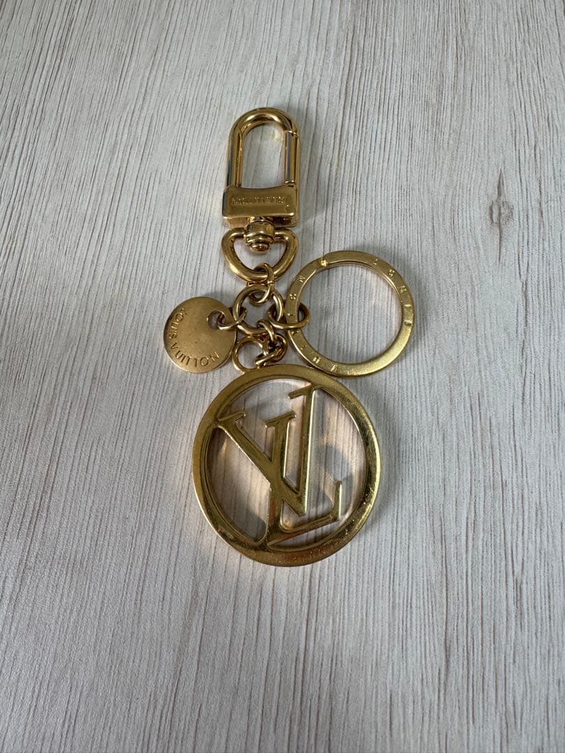 「最安値」鑑定済みLouis Vuitton ゴールド キーホルダー