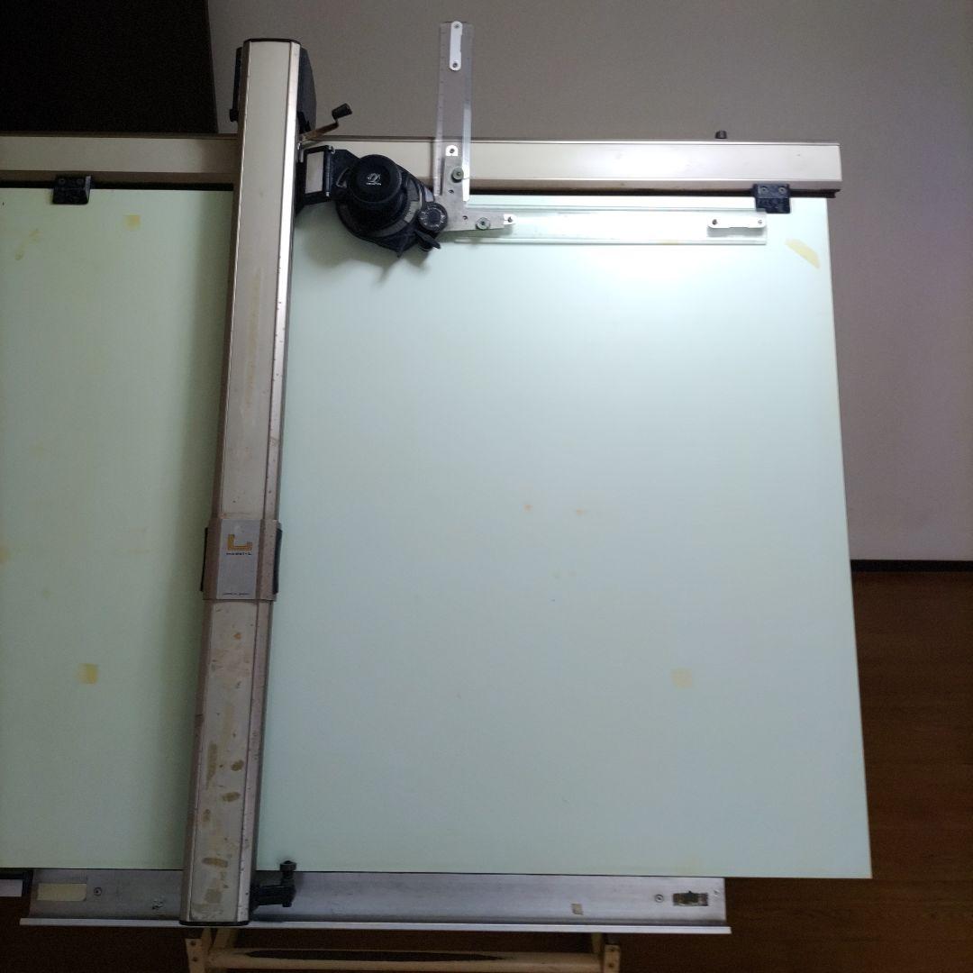 製図用ドラフター