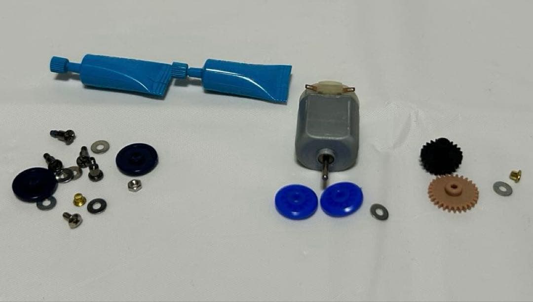 【ミニ四駆】3台＆グレードアップパーツ 等【まとめ売り】