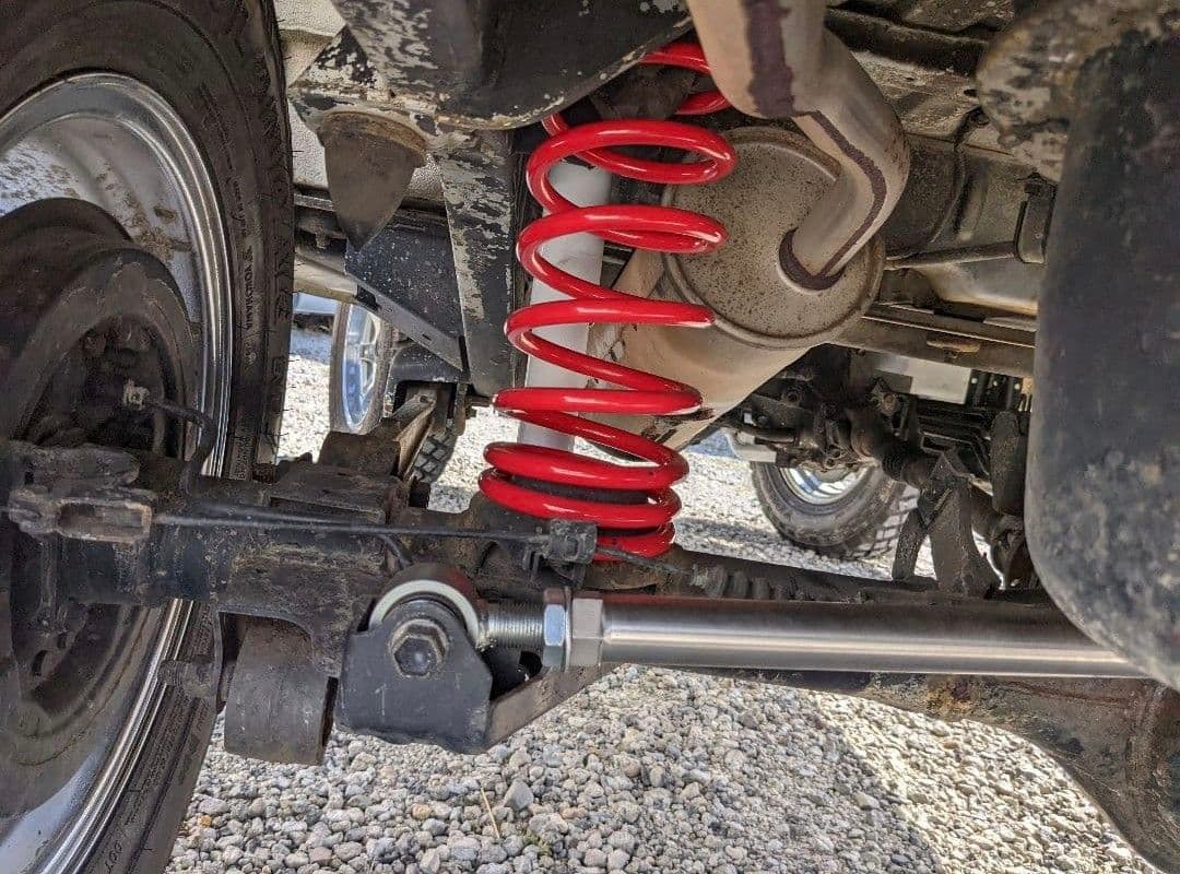 スズキジムニーJA22/JA12ロングショックセット 2～３インチアップ