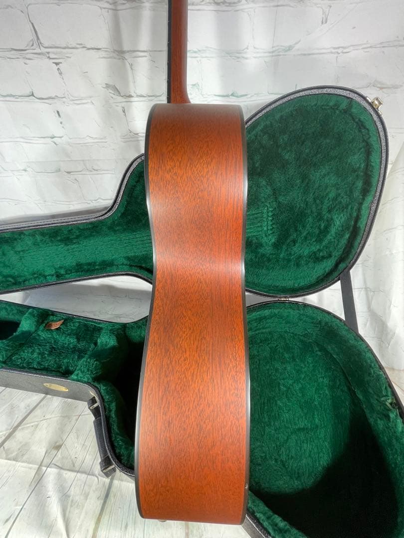 Martin & Co. マーチン 000-16GT Gloss Top