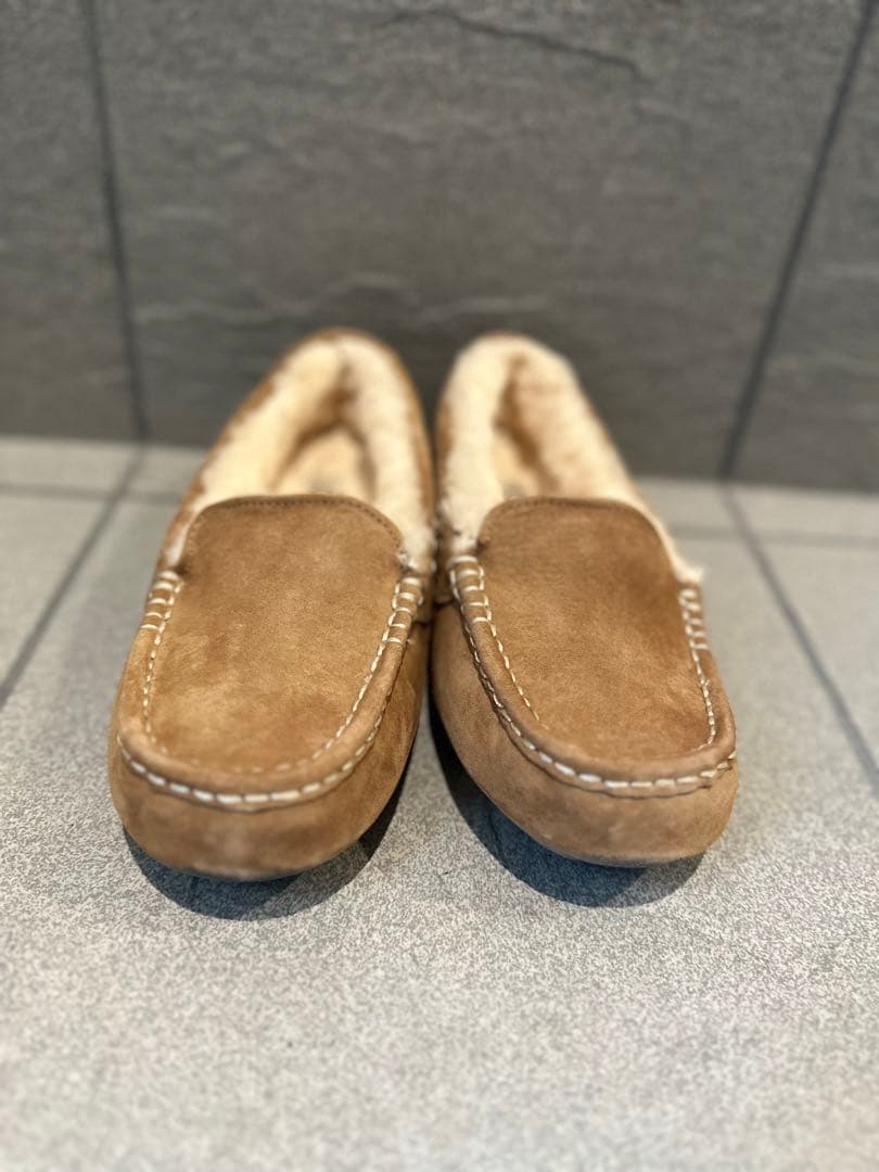 値下げ！新品美品！UGG モカシン