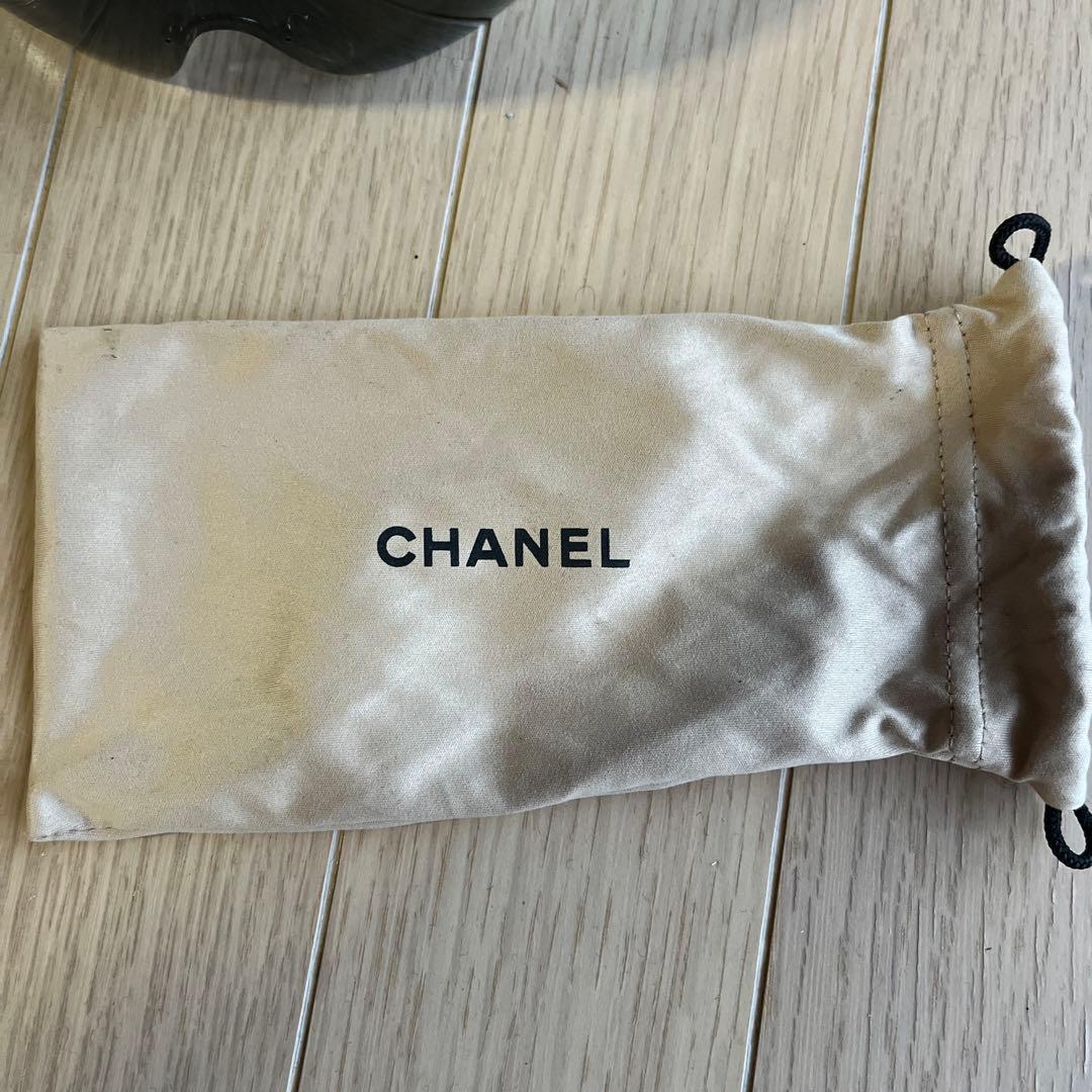 CHANEL シールドサングラス ブラック ケース付