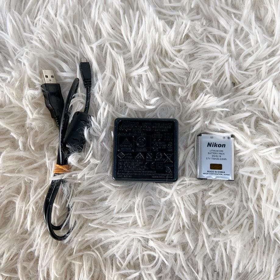 Nikon COOLPIX A300 コンパクトデジタルカメラ ニコン