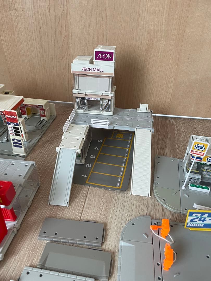 トミカタウン　まとめ売り　信号機　警察署　ENEOS イオンモール　消防署　他